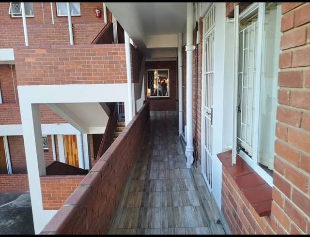 1 BEDROOM APARTMENT FOR SALE IN PELHAM